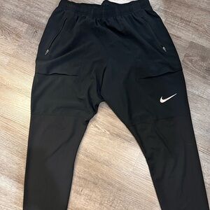 Men Nike running pants